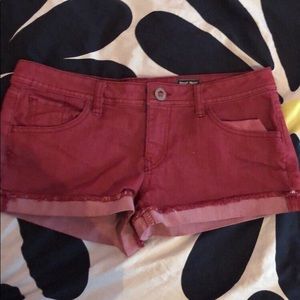 🖤red short shorts🖤